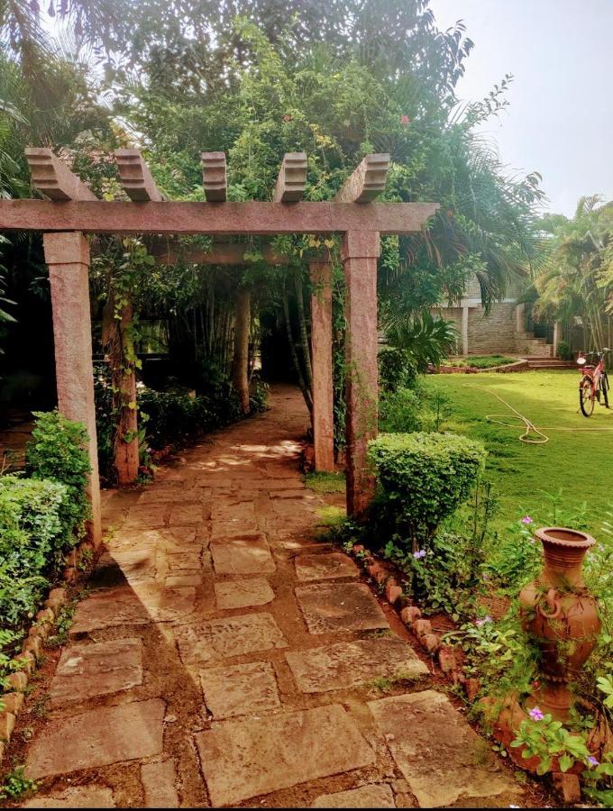 Badami Heritage Resort Exterior photo